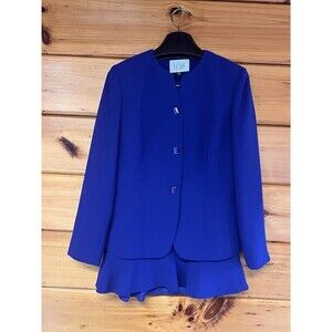 Le Suit Skirt Suit Size 6P Purple Long Sleeve Formal Lined Godet Hem